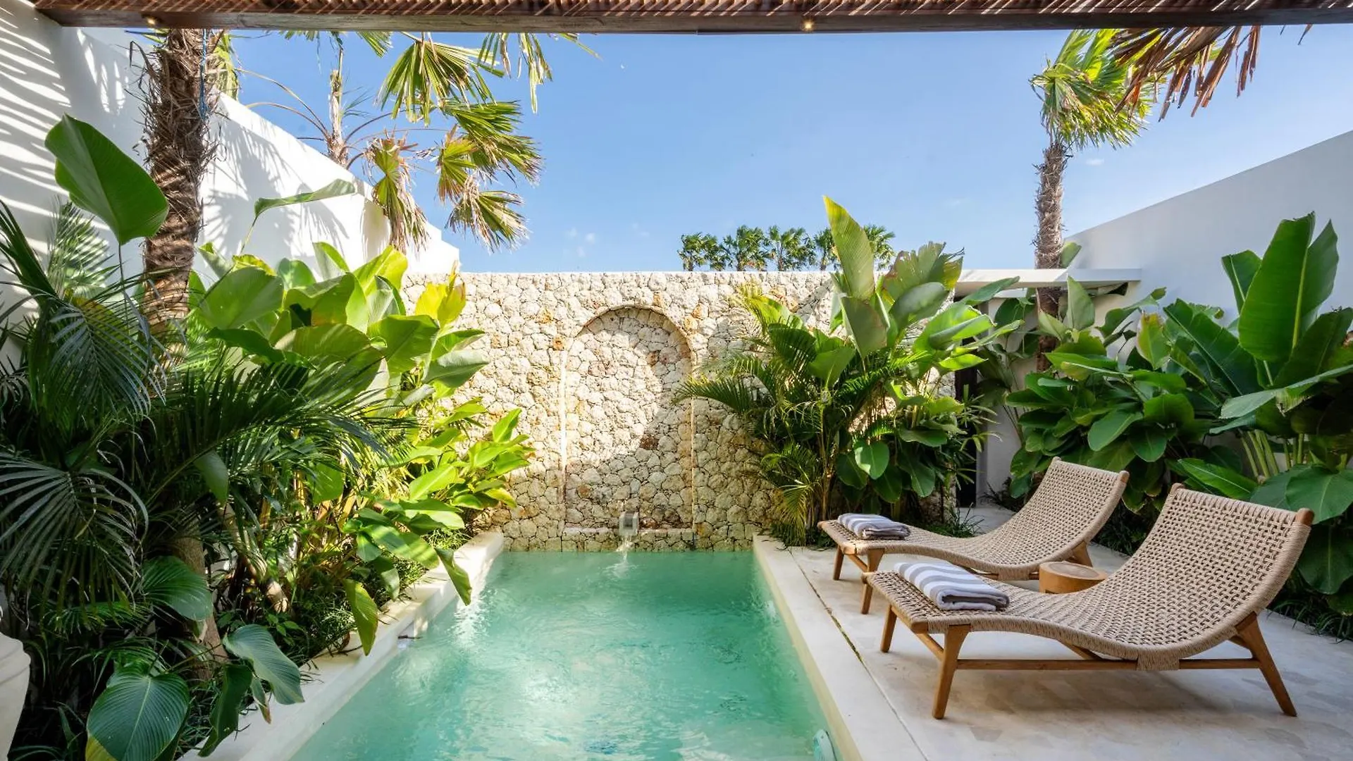 Villa Luuma 3 By Balisuperhost Seminyak  Indonesia
