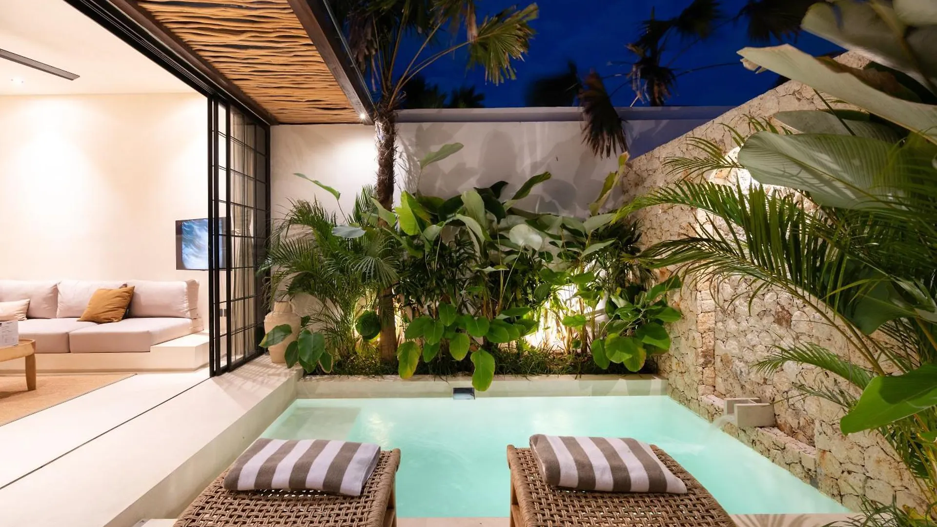 Villa Luuma 3 By Balisuperhost Seminyak  Indonesia